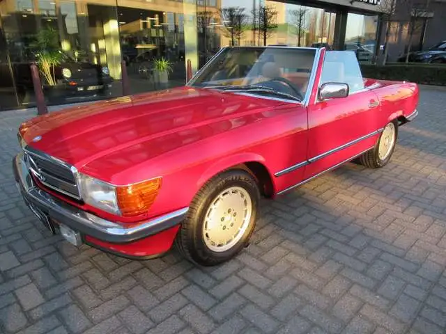Mercedes-Benz 560 SL W 107 Cabrio Automaat - Leder - Airco