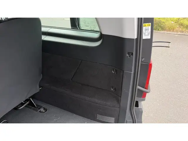 Mercedes-Benz Vito view 9