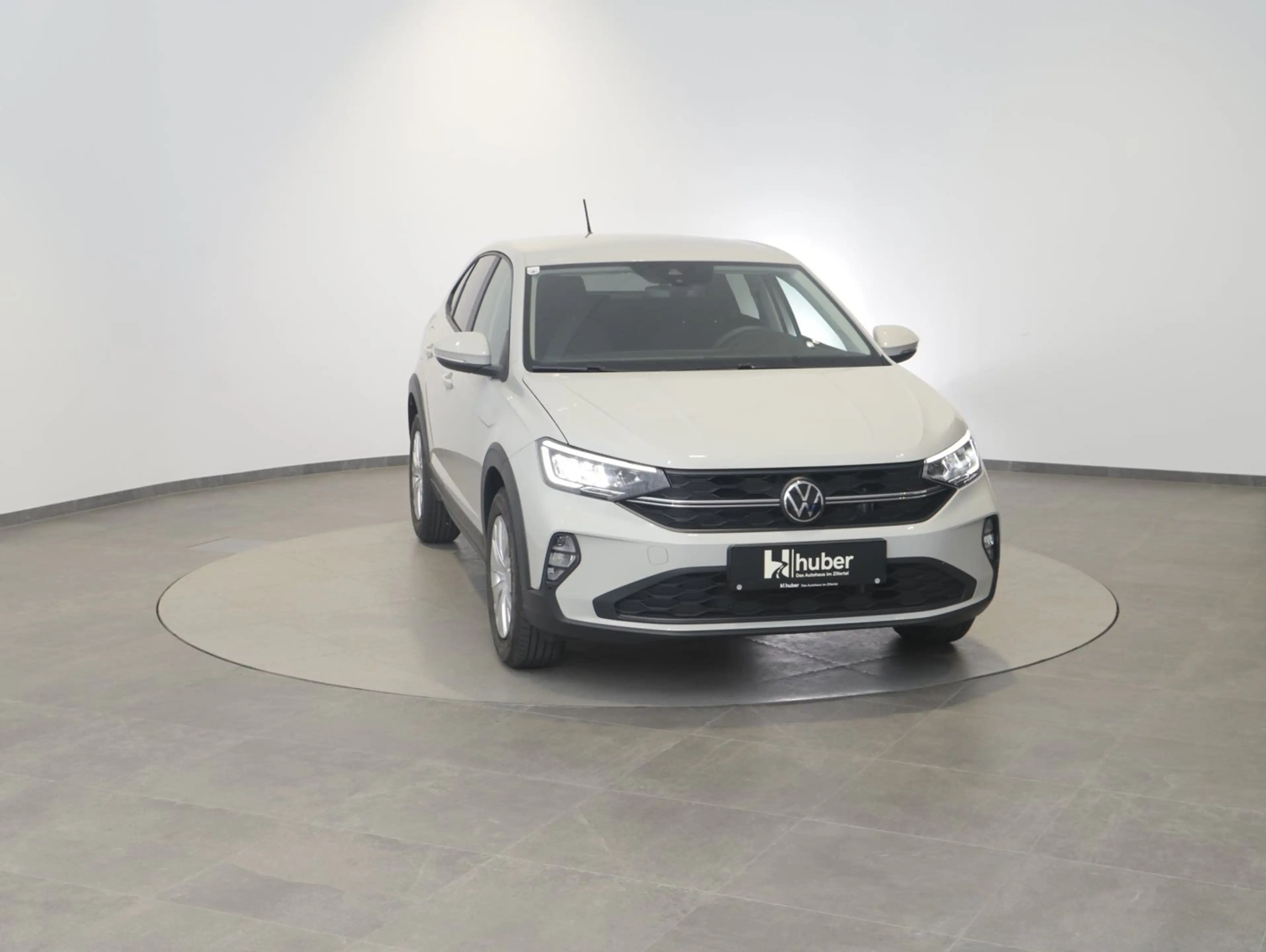 Volkswagen Taigo 4Me TSI — photo 3