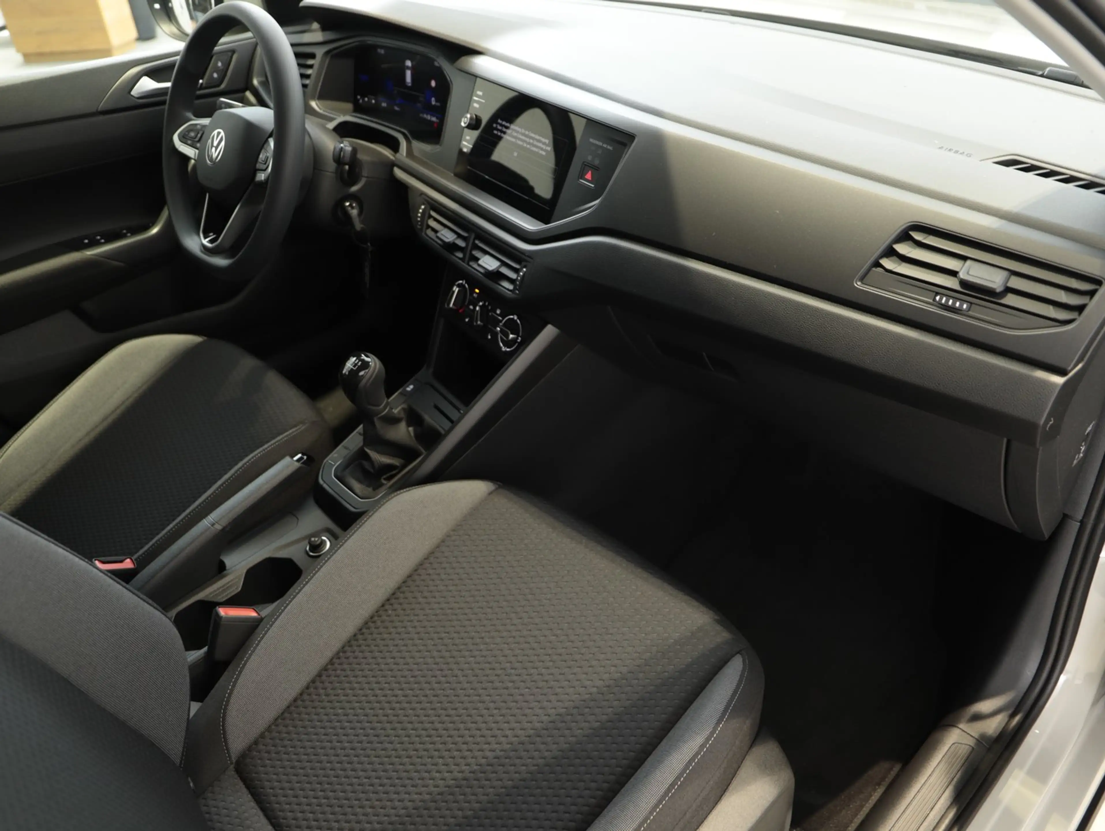 Volkswagen Taigo 4Me TSI — photo 13