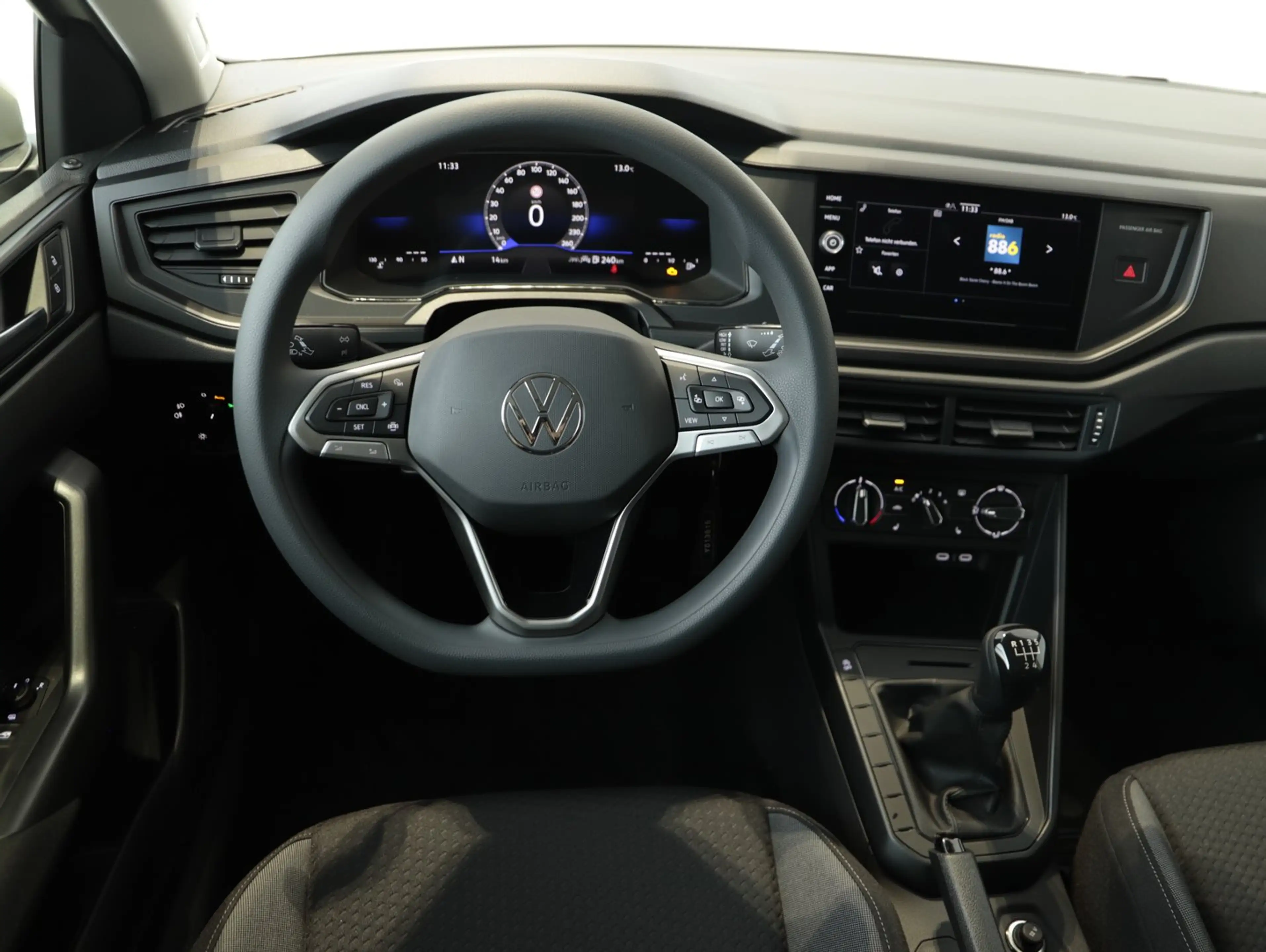 Volkswagen Taigo 4Me TSI — photo 12
