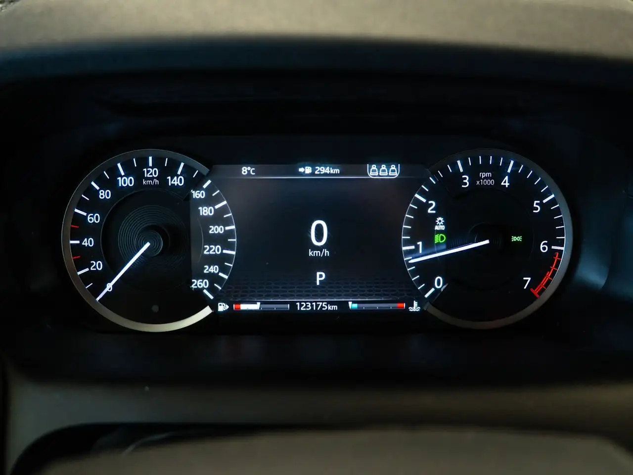 Land Rover Discovery Sport снимка Land Rover Discovery Sport