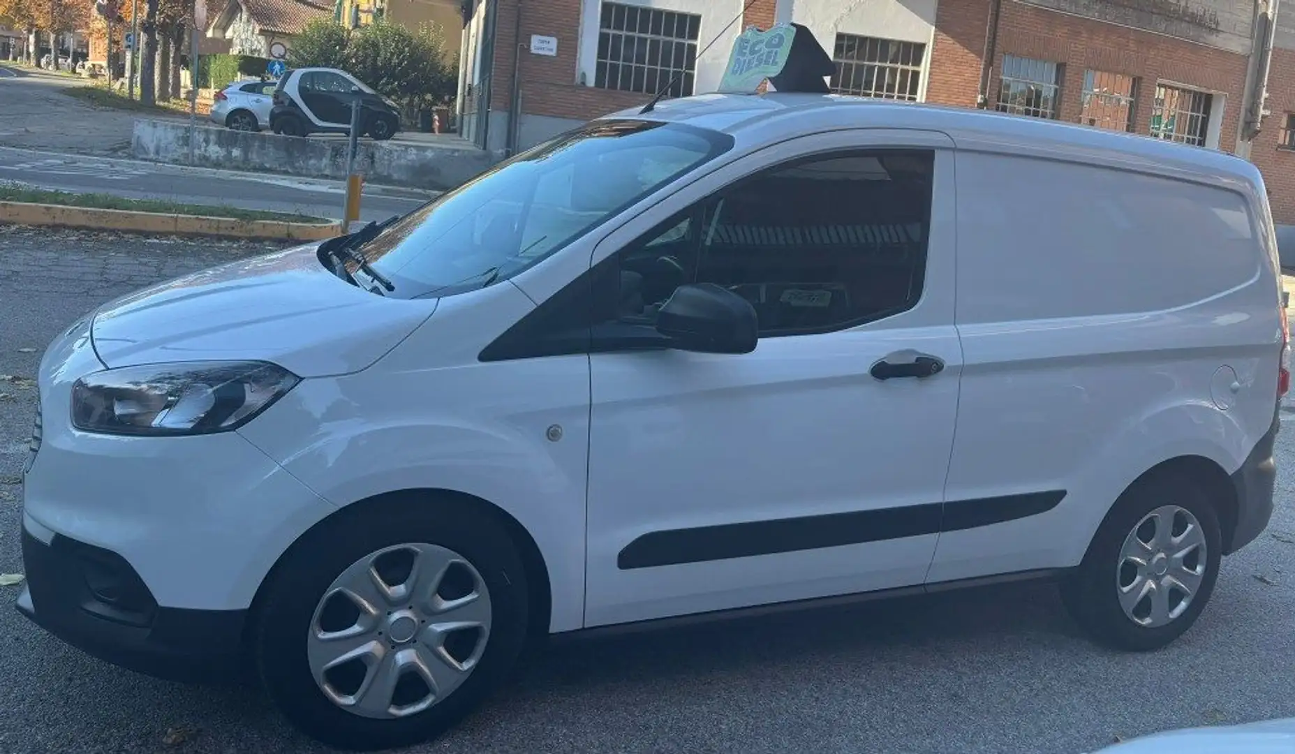 Ford Transit Courier 1.5 TDCi 75CV Van Entry Bianco - 1