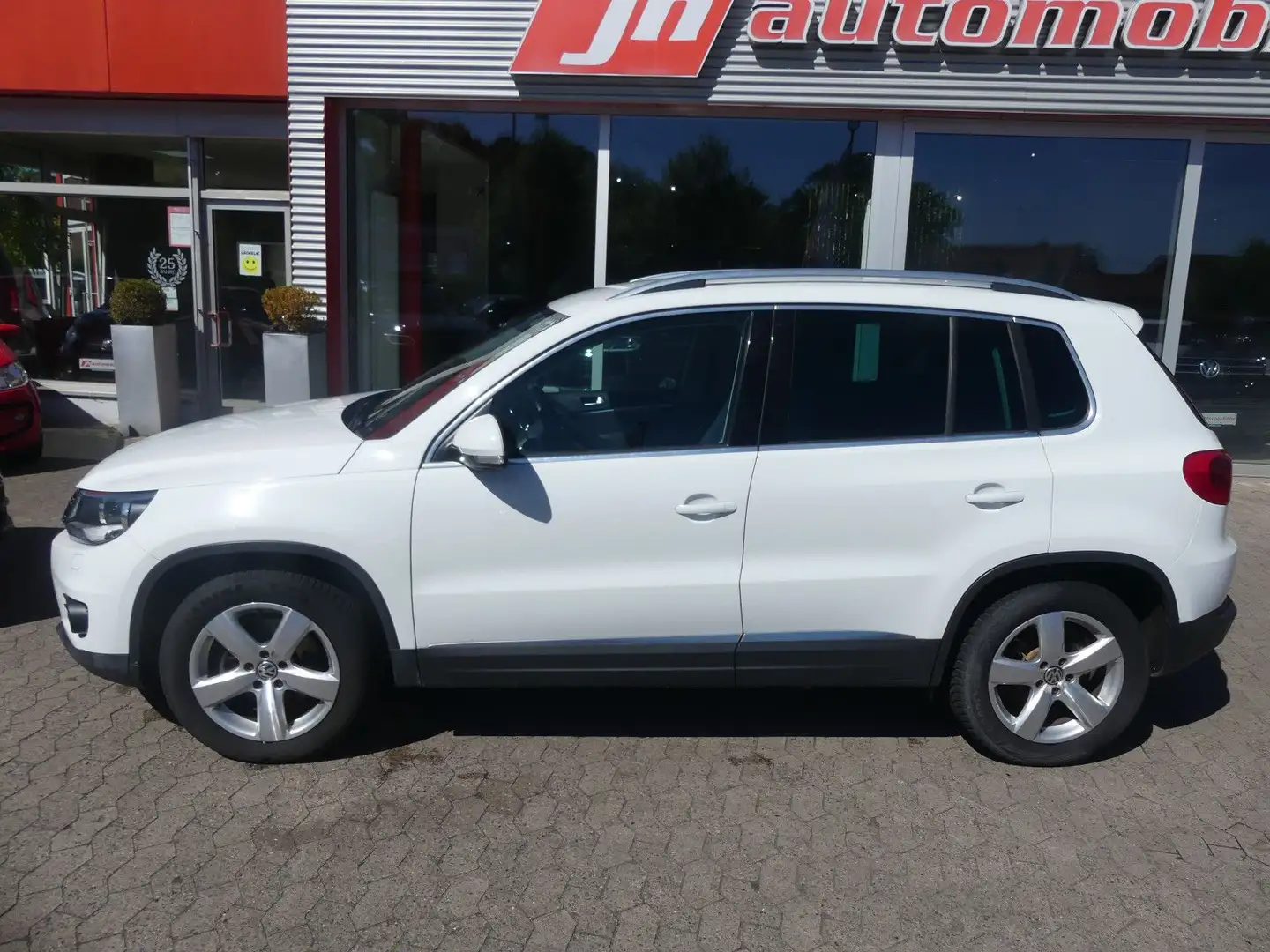 Volkswagen Tiguan Sport & Style*Navi*AHK*SHZ*4Season*Klima* Blanc - 2