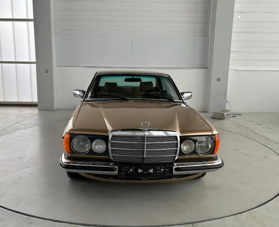 Mercedes-Benz CE 280 W123 Coupe, foto 8