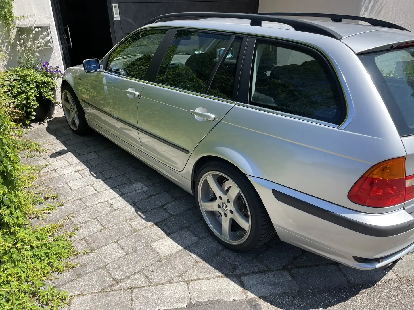 BMW 320 320i touring Gris - 2