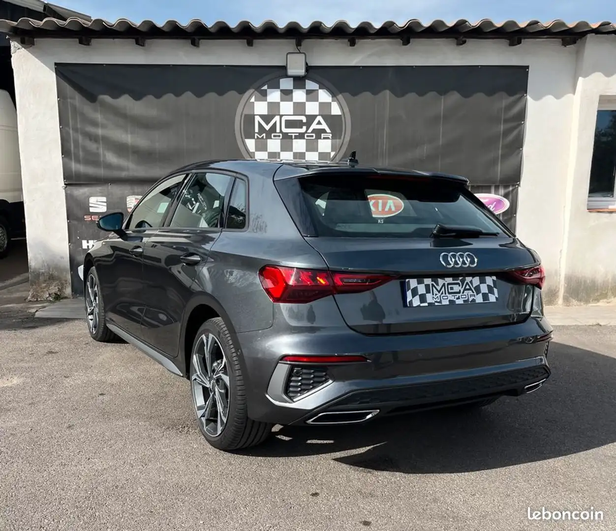 Audi A3 35 TDI 150ch S line Gris - 2