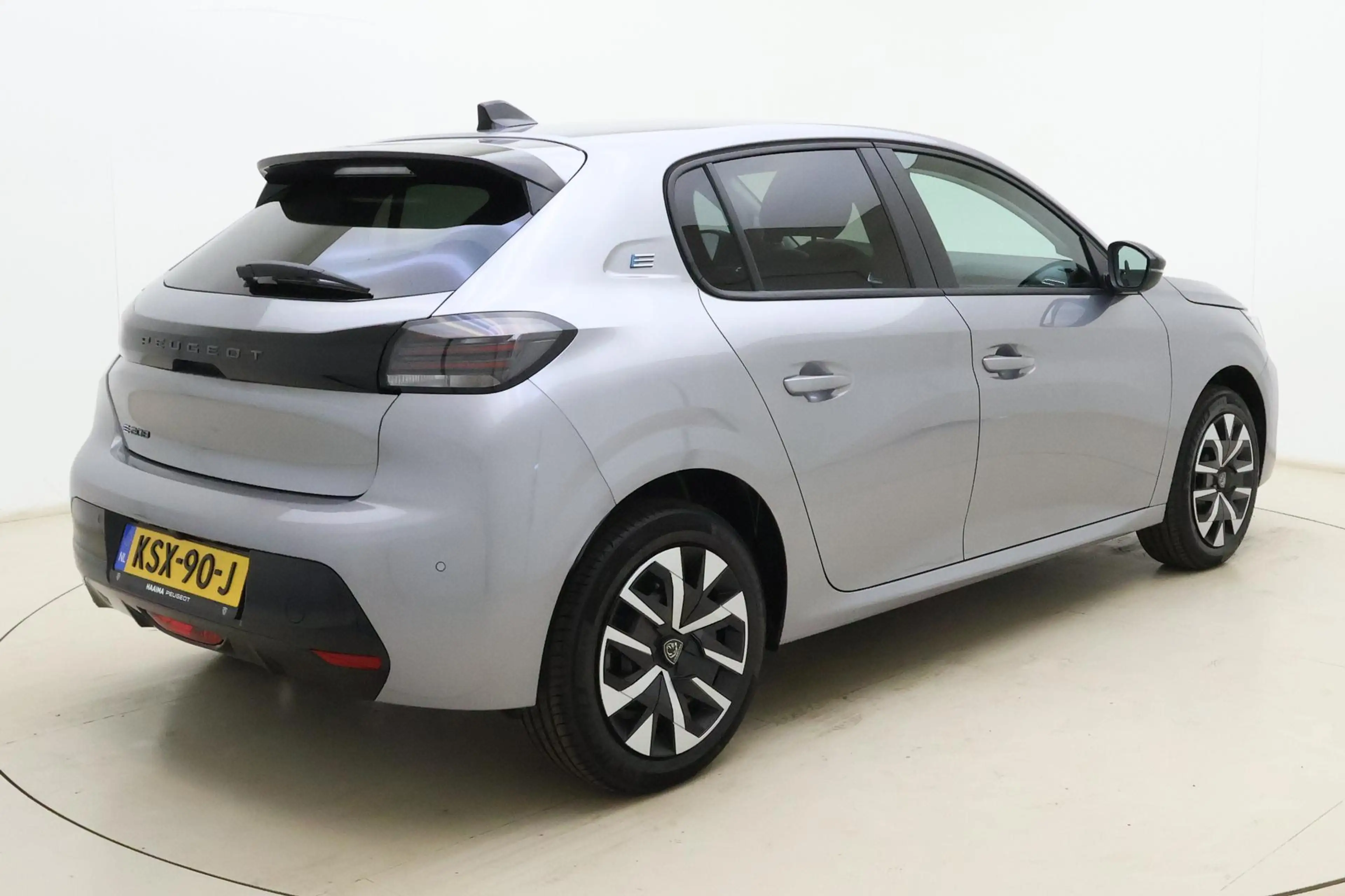 Peugeot e-208 EV Business 50 kWh Demo | Navigatie | Camera | key — photo 2