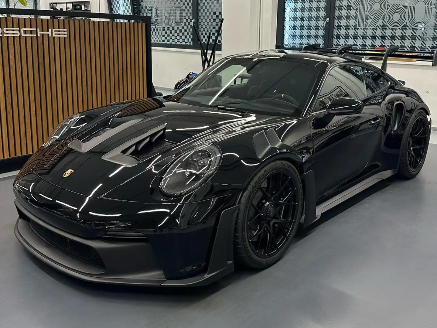 Porsche 992 911 GT3 RS PDK Schwarz - 2
