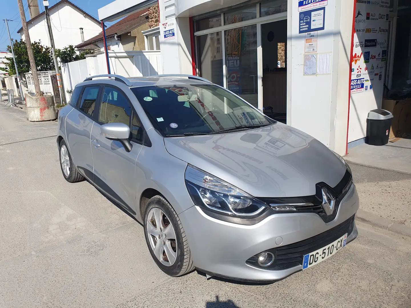 Renault Clio Estate IV 1.2 16V 75 Life Grijs - 1