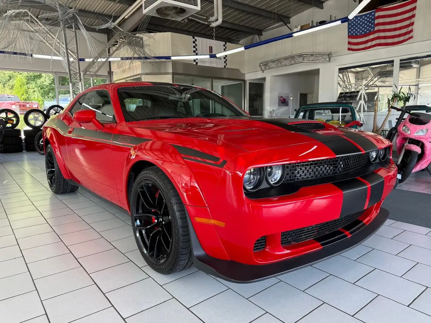 Dodge Challenger 6,4 Widebody SRT Schalter Navi Leder Rot - 1