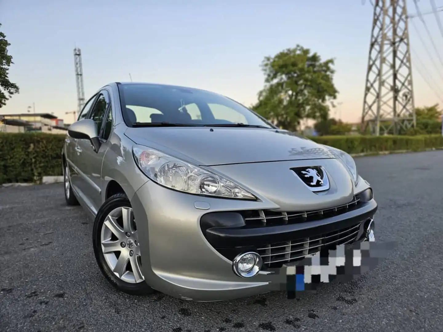 Peugeot 207 207 1.6 HDi 16V 90ch BLUE LION Style Gris - 2