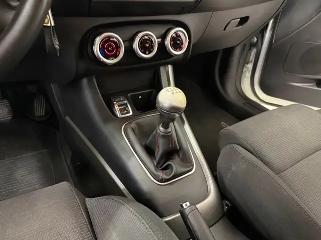 Alfa Romeo Giulietta view 10