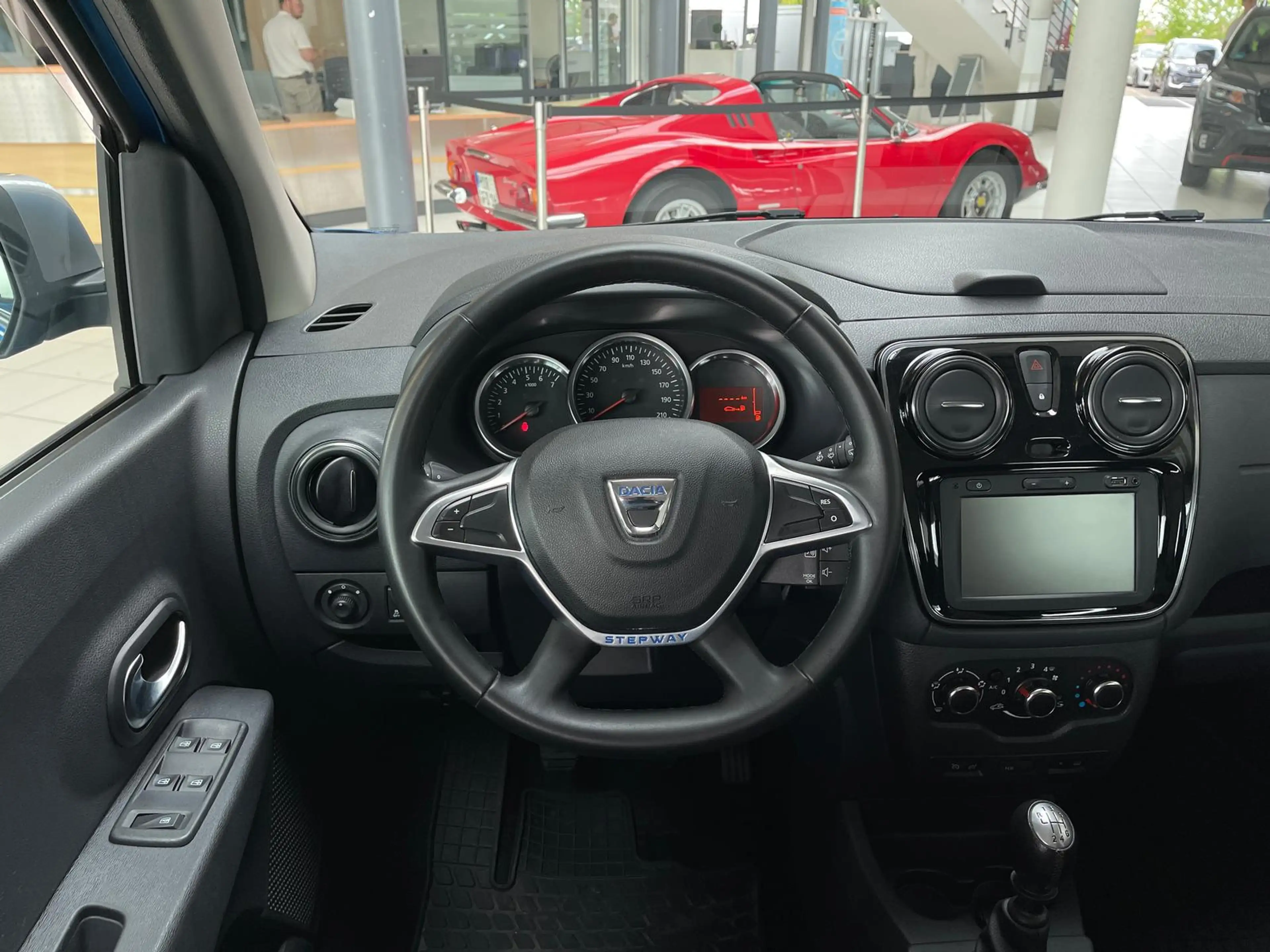 Dacia Lodgy Stepway 1.3 TCe+Touch+Kamera+Klima+7 Sitze — photo 9