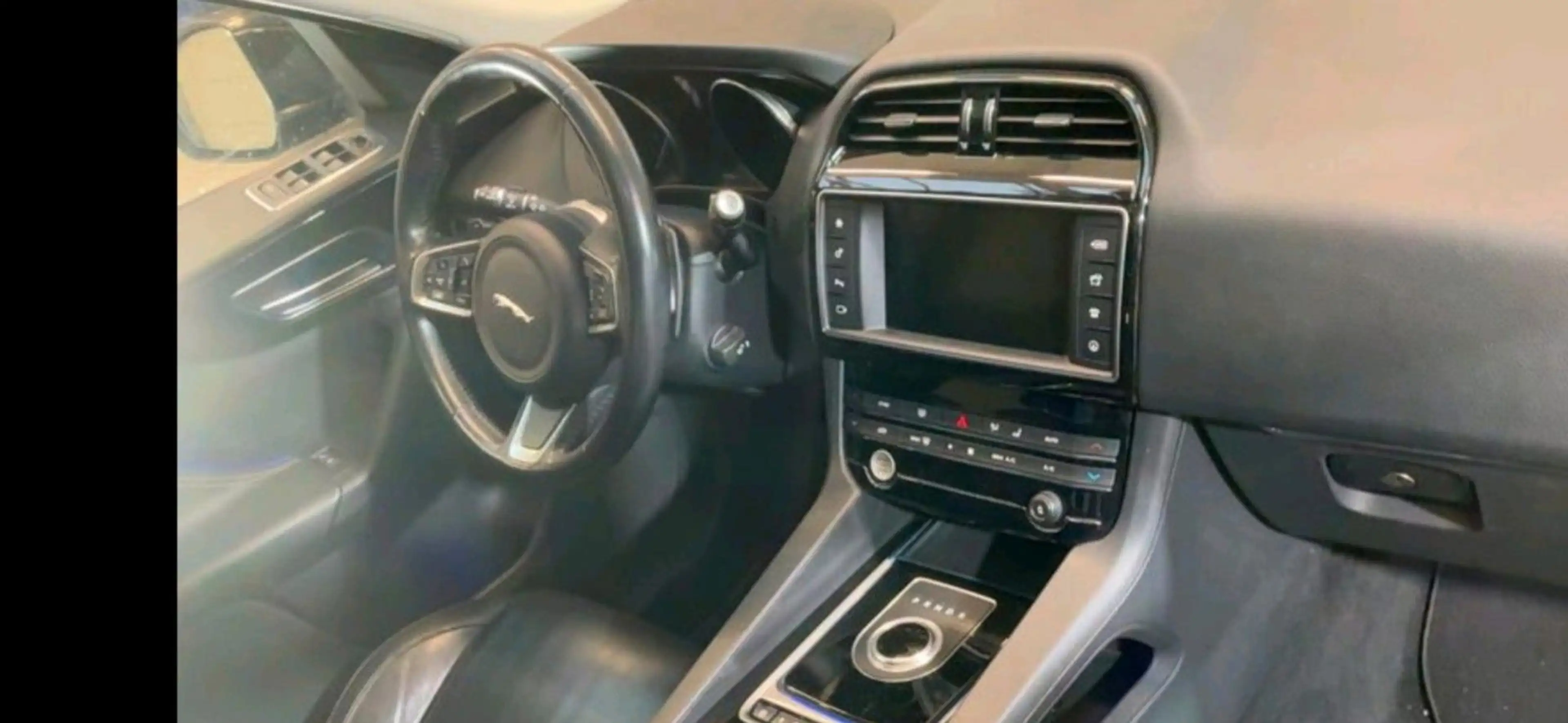 Jaguar F-Pace F-PACE Prestige AWD,,Scheckheft,Kamera,2- — photo 9