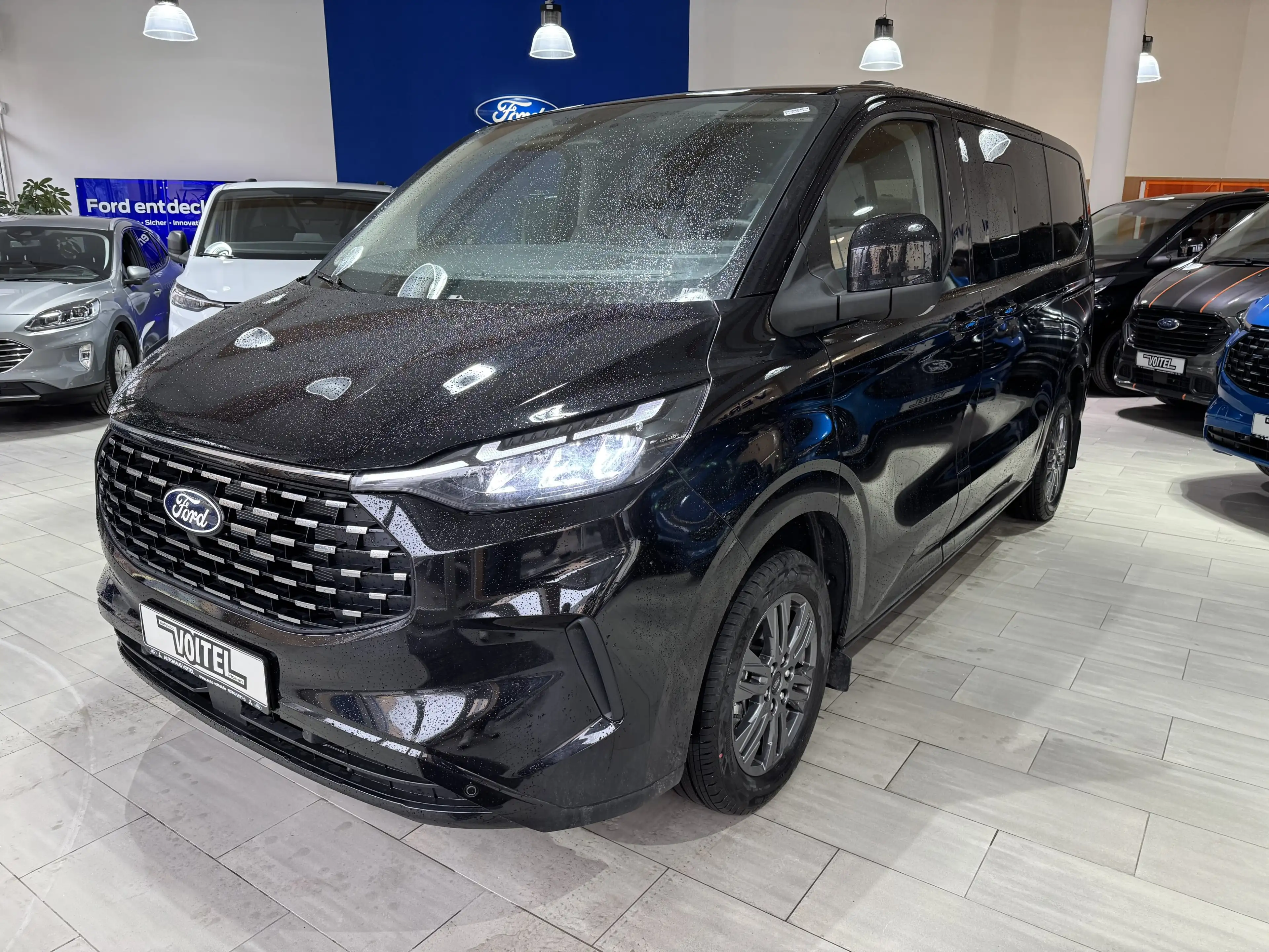 Ford Tourneo Custom 2.0 EcoBlue L1 Titanium
