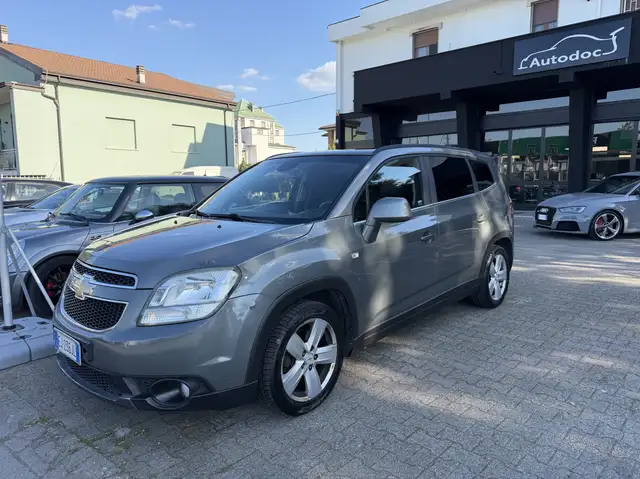 Chevrolet Orlando 1.8 LTZ 7 POSTI BENZINA