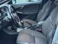Volvo V40 Cross Country Momentum Silber - thumbnail 9