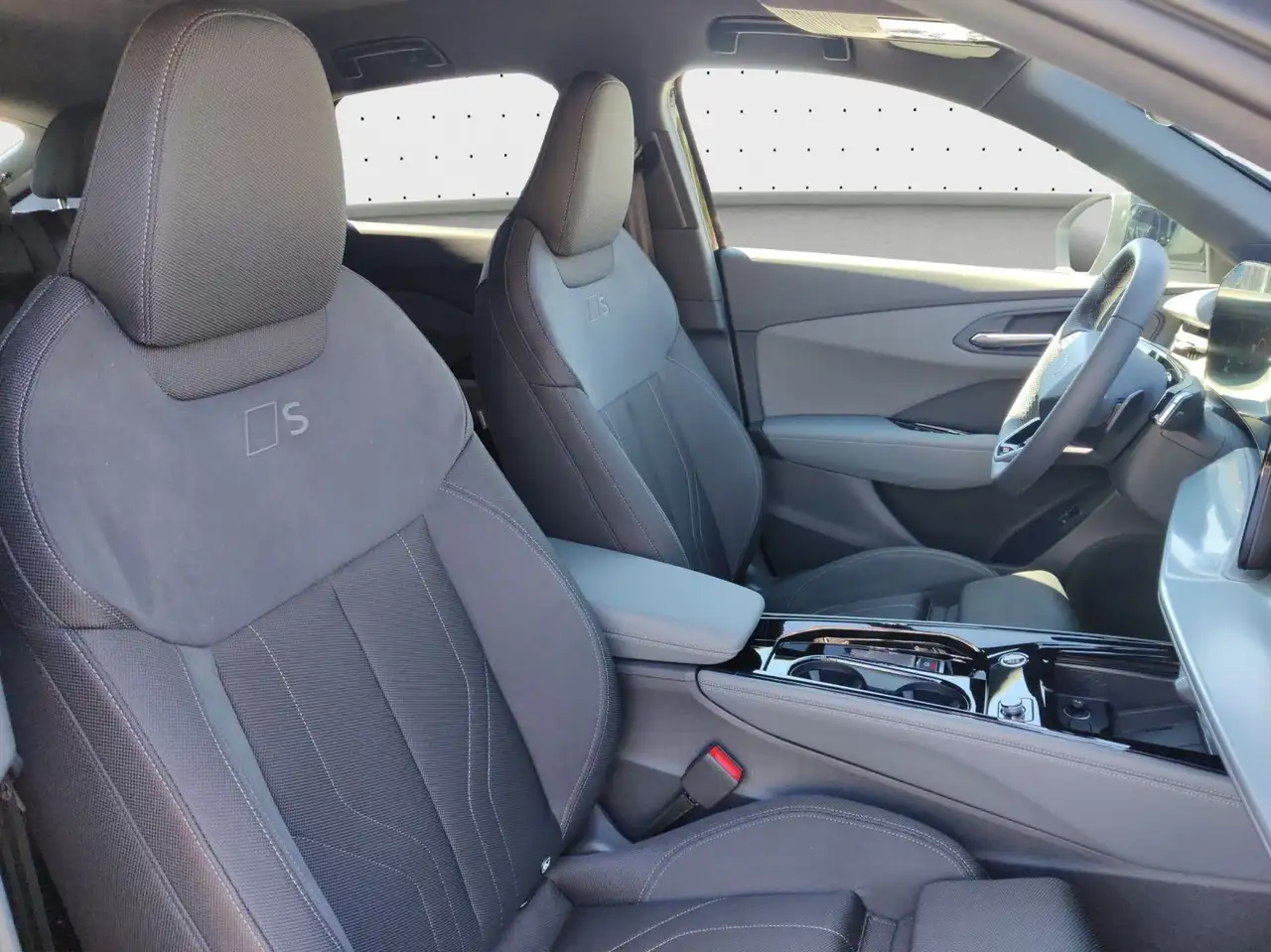 Audi Q3 TDI S line Tech+*Klima+*AHK*RFK* 4