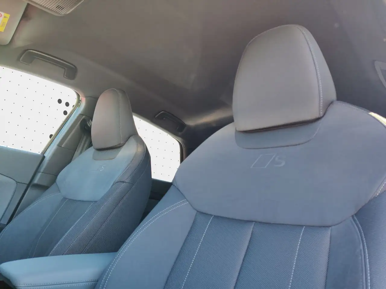 Audi Q3 TDI S line Tech+*Klima+*AHK*RFK* 10