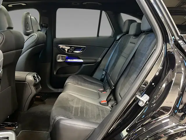 Mercedes-Benz 450 view 9