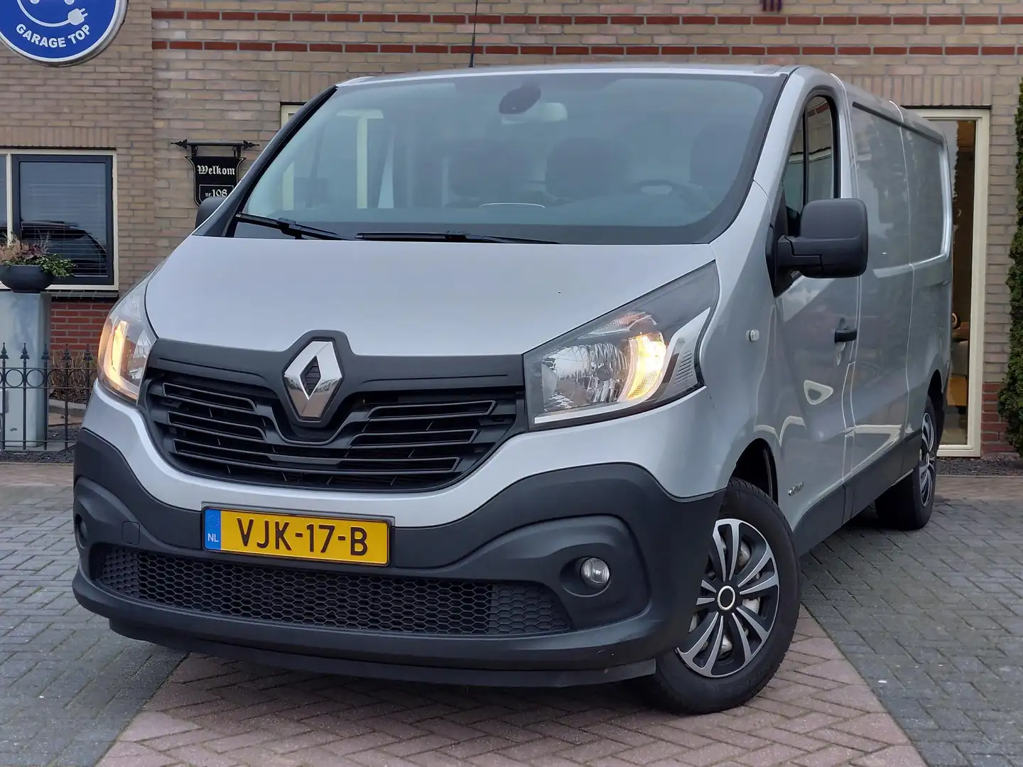Renault Trafic 1.6 dCi T29 L2H1 Luxe | Camera | Trekhaak | Navi Argent - 1