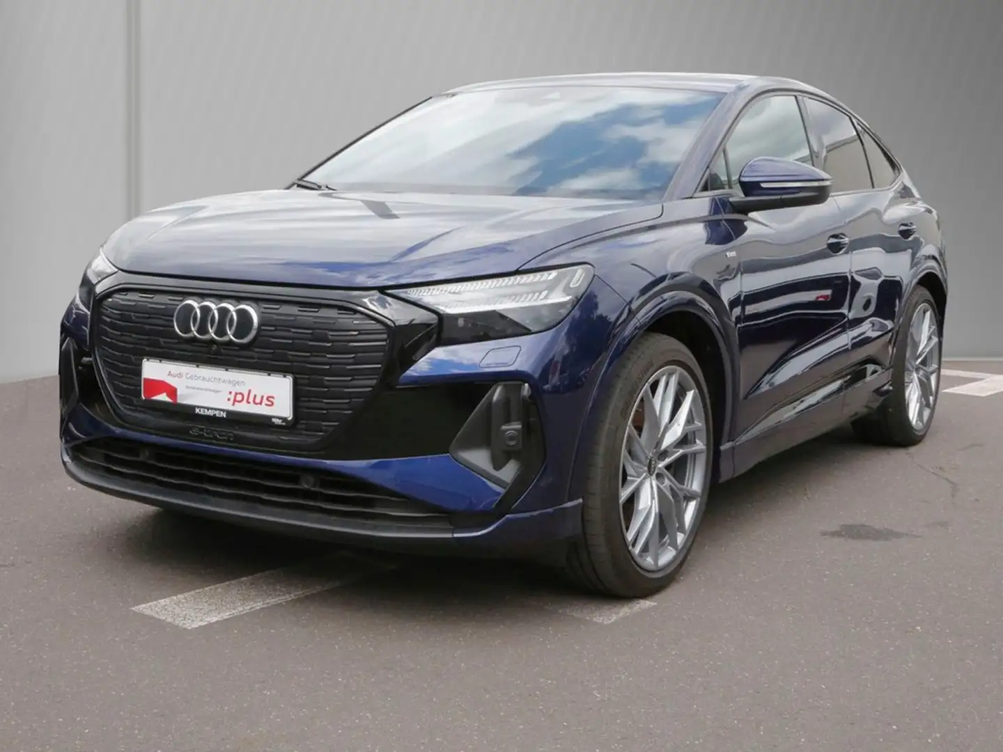 Audi Q4 e-tron Sportback 40 Matrix Panorama Assist Blau - 2