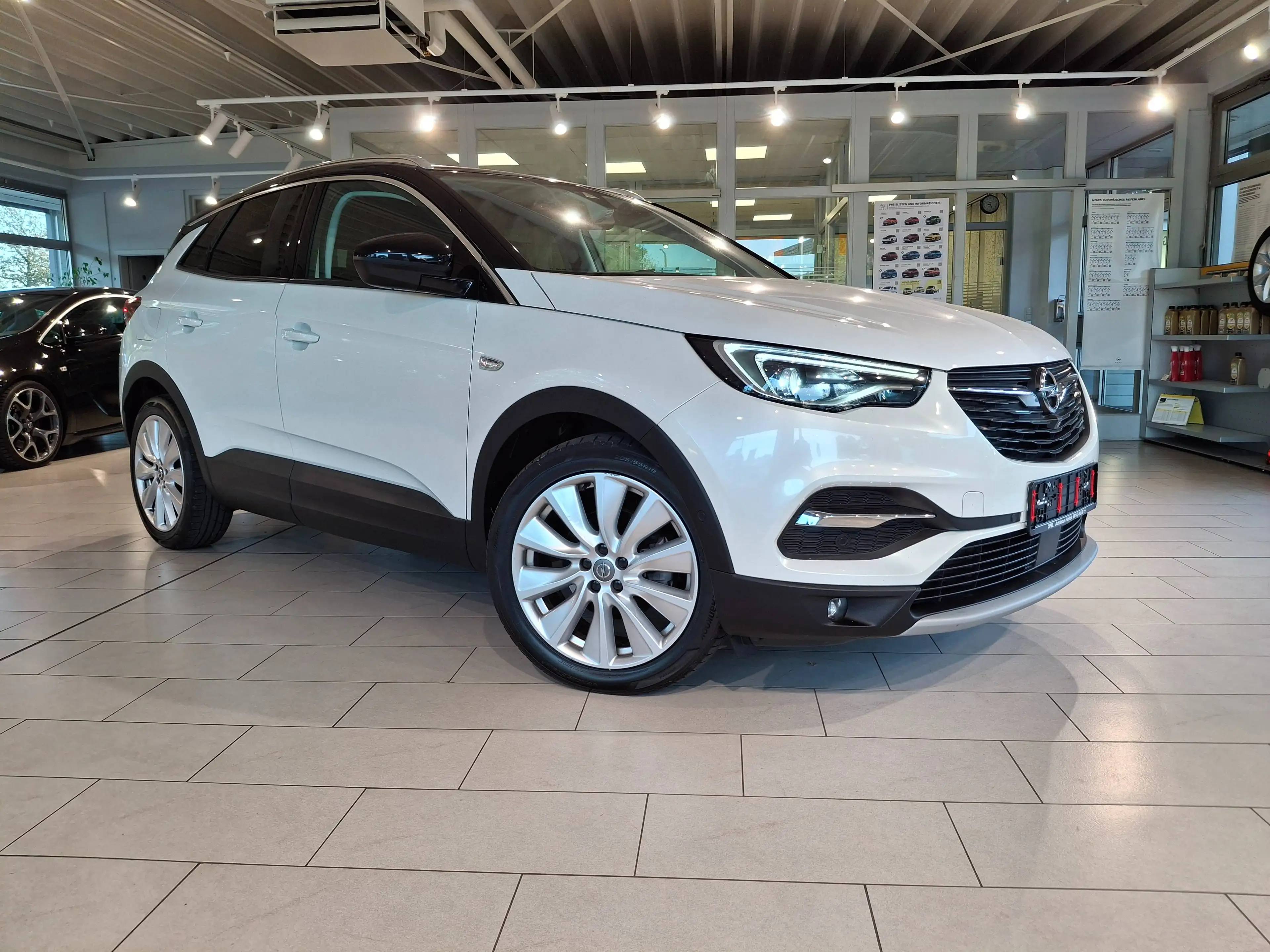 Opel Grandland X Ultimate AHK LED ACC SHZ