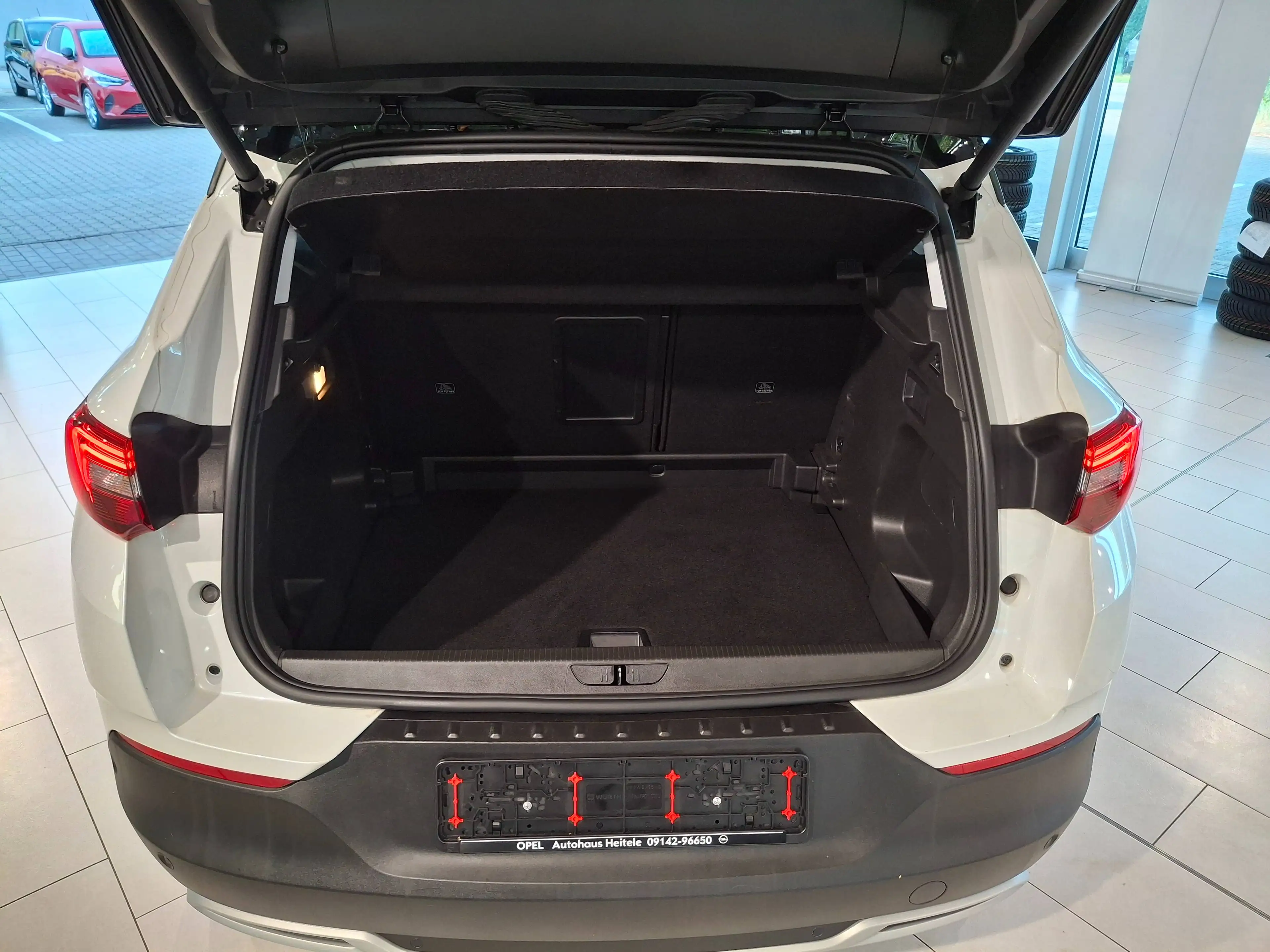 Opel Grandland X Ultimate AHK LED ACC SHZ — photo 9
