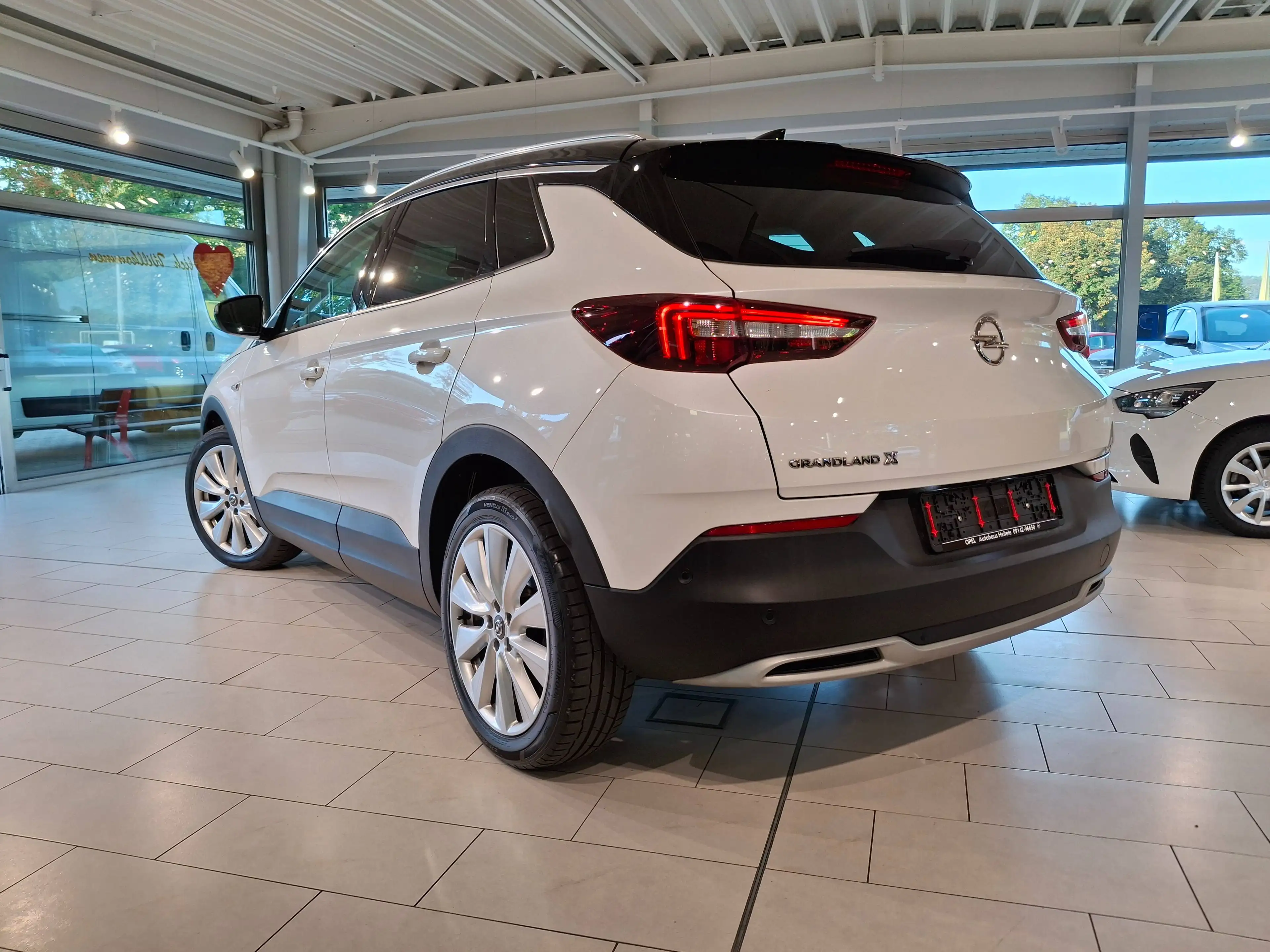 Opel Grandland X Ultimate AHK LED ACC SHZ — photo 4