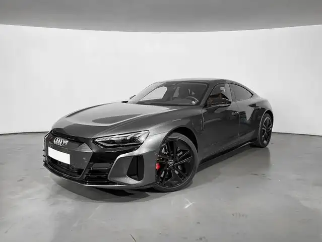 Audi e-tron RS  GT 475 kW (646 CV) quattro