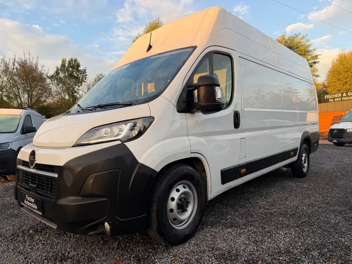Opel Movano-e 2024