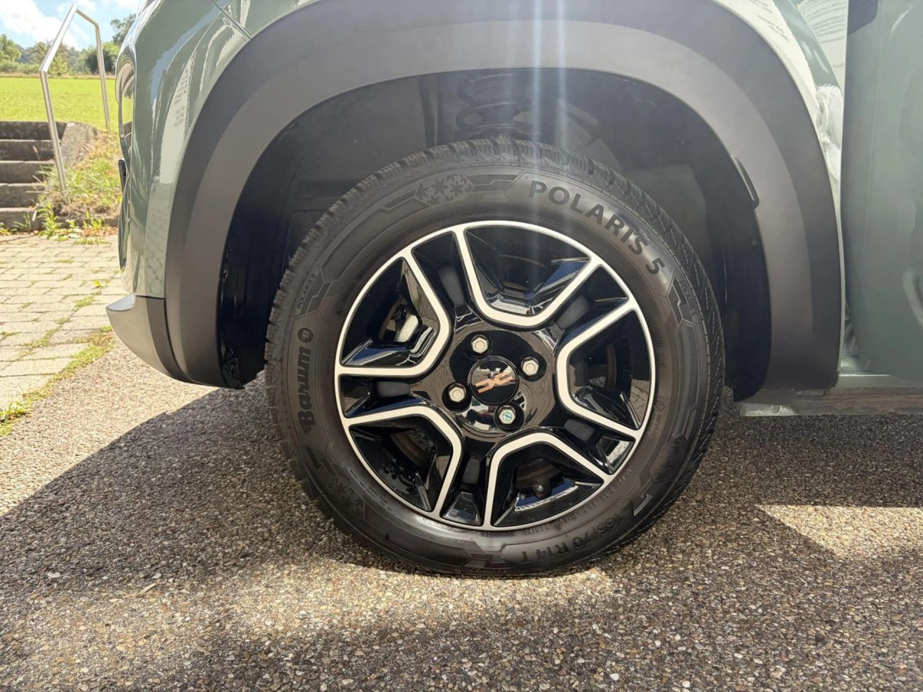 Dacia Spring EXTREME Navi Klima Kamera Radio USB PDC — photo 10