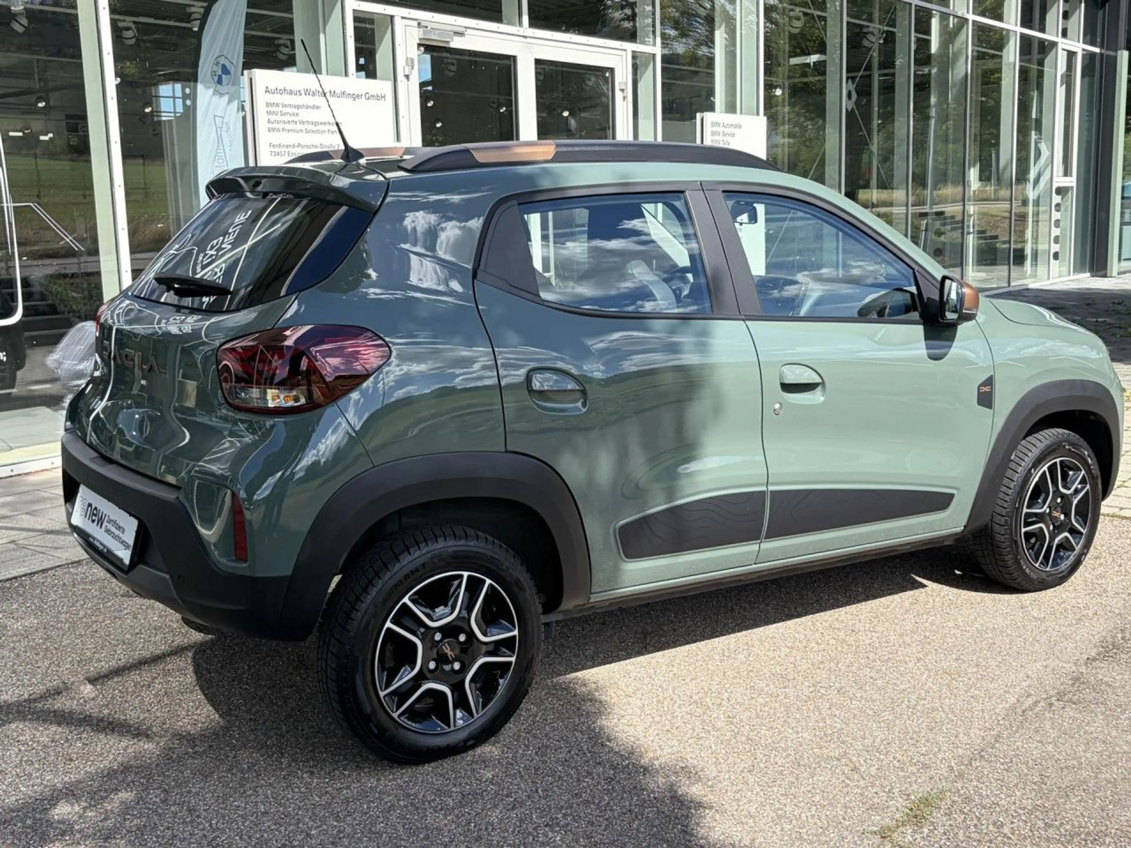 Dacia Spring EXTREME Navi Klima Kamera Radio USB PDC — photo 6