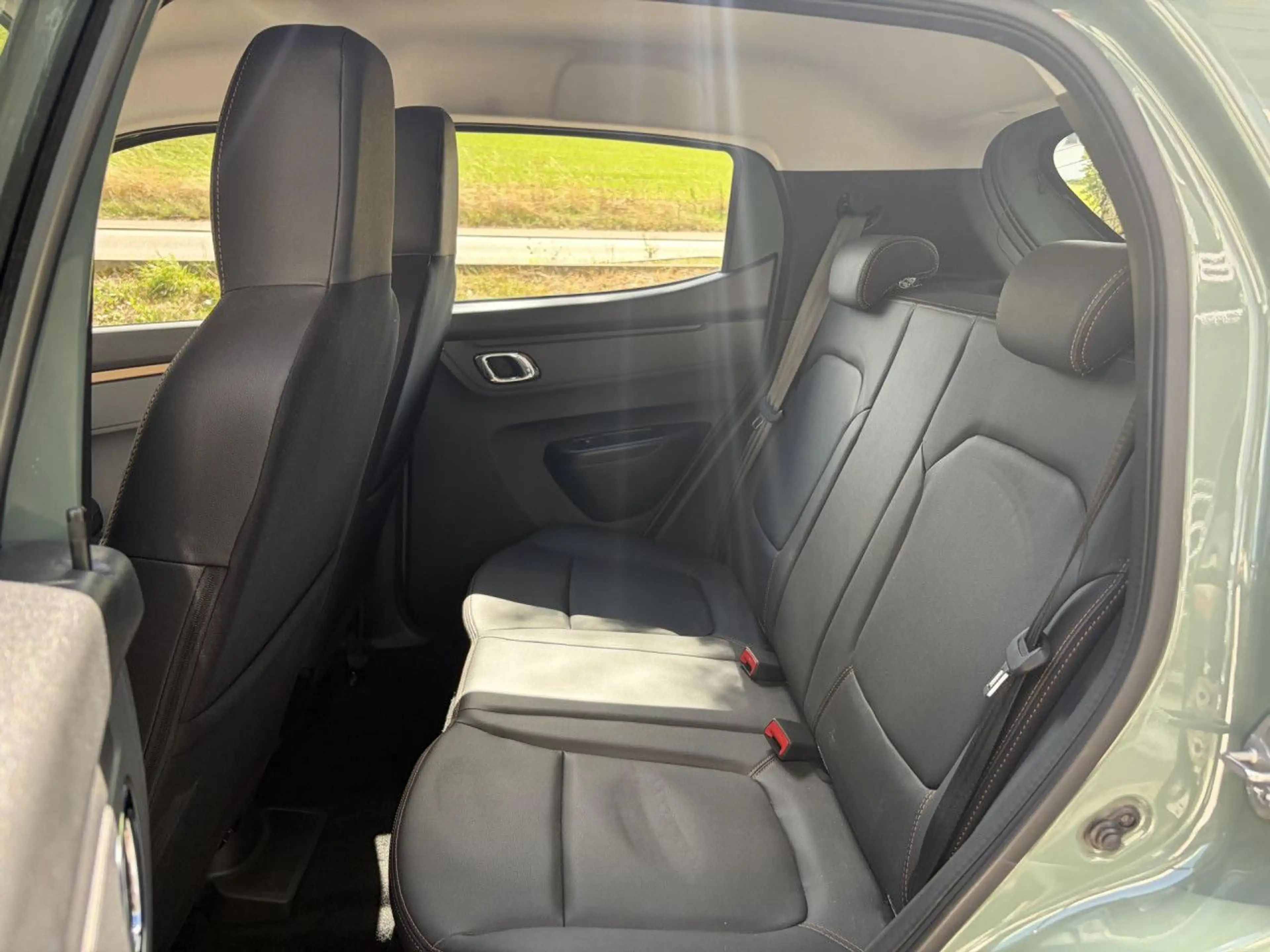 Dacia Spring EXTREME Navi Klima Kamera Radio USB PDC — photo 12