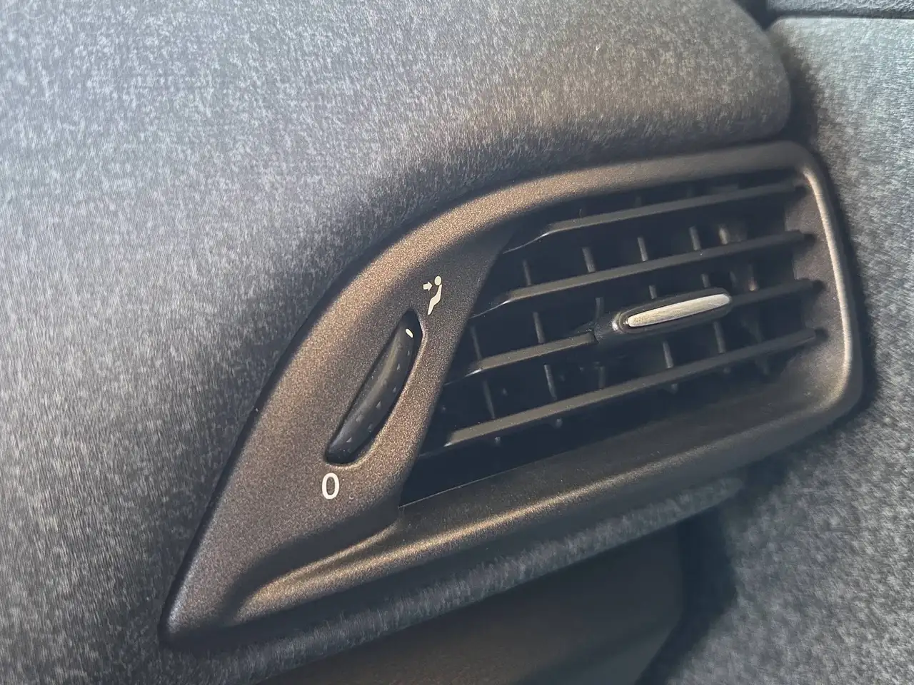 Lancia Ypsilon 2022 — фото 27