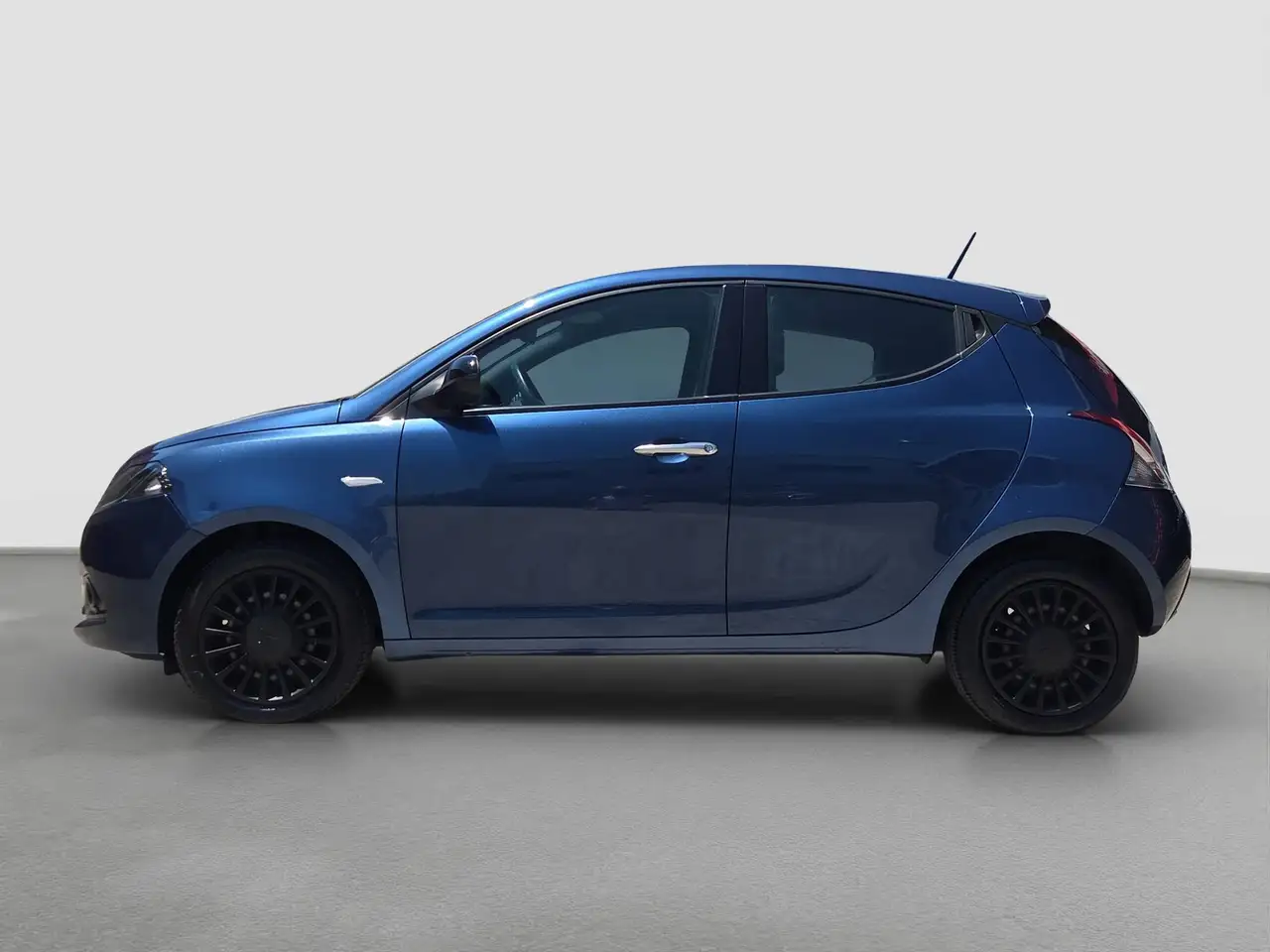 Lancia Ypsilon 2022 — фото 8