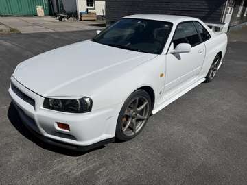 Nissan Skyline GT-R R34 V-Spec | LHD | QM1 White |