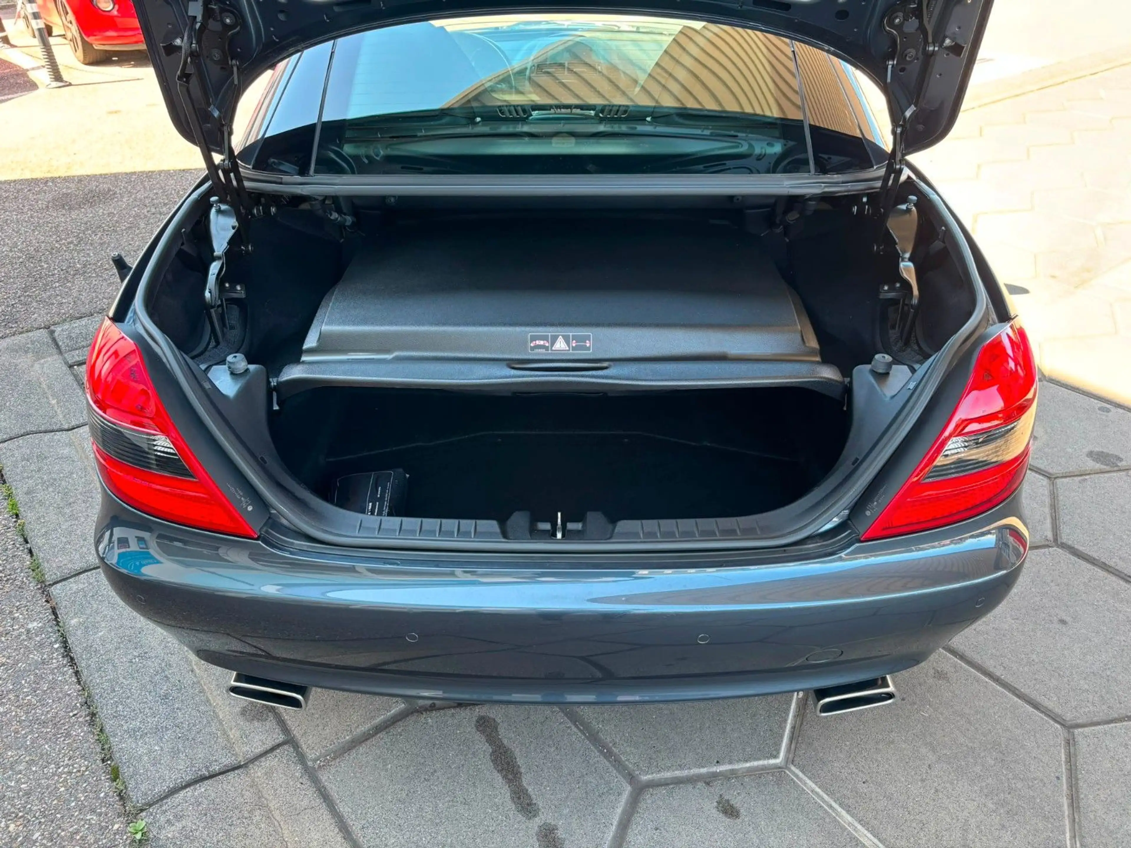 Mercedes-Benz SLK 200 Kompressor *AMG/Tempomat/SHZ/PDC* — photo 11