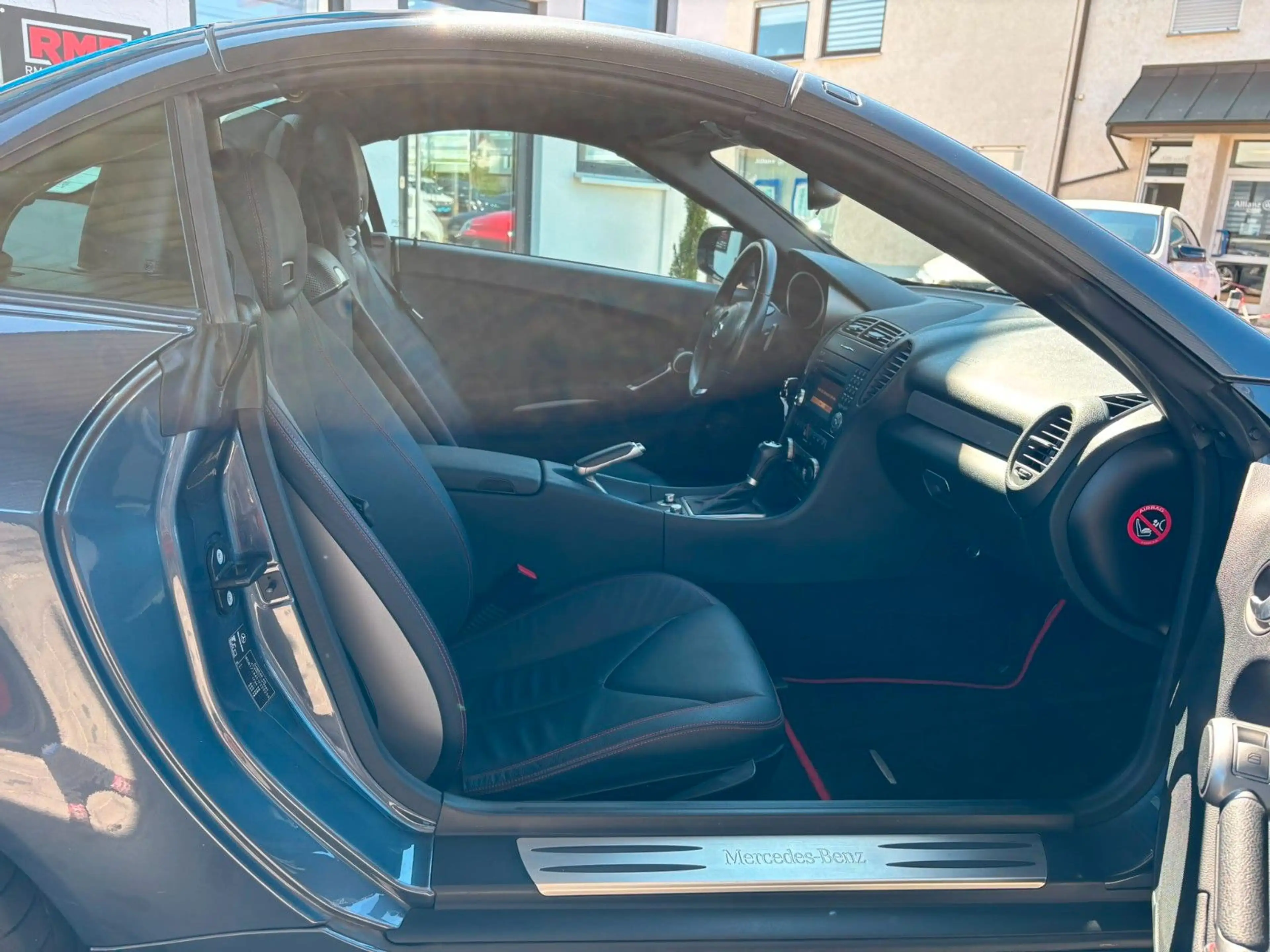 Mercedes-Benz SLK 200 Kompressor *AMG/Tempomat/SHZ/PDC* — photo 12