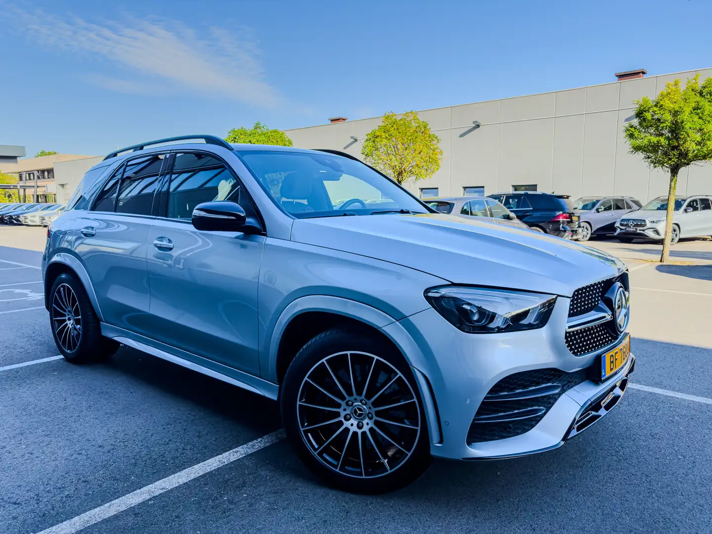 Mercedes-Benz GLE 450 GLE 450 4Matic 9G-TRONIC AMG Line | GARANTIE 2027 Argintiu - 1