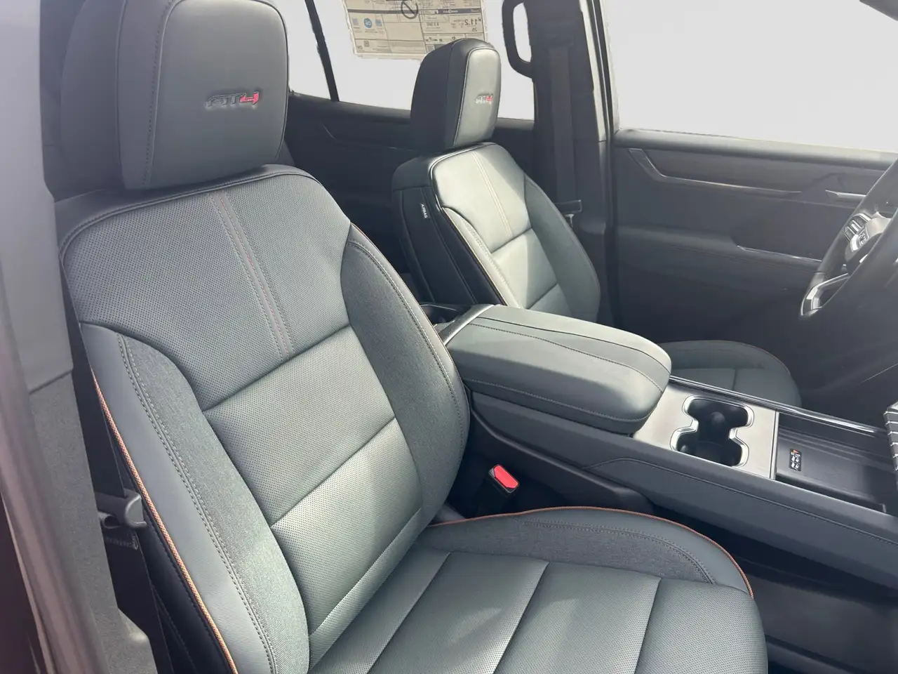 GMC Acadia снимка GMC Acadia
