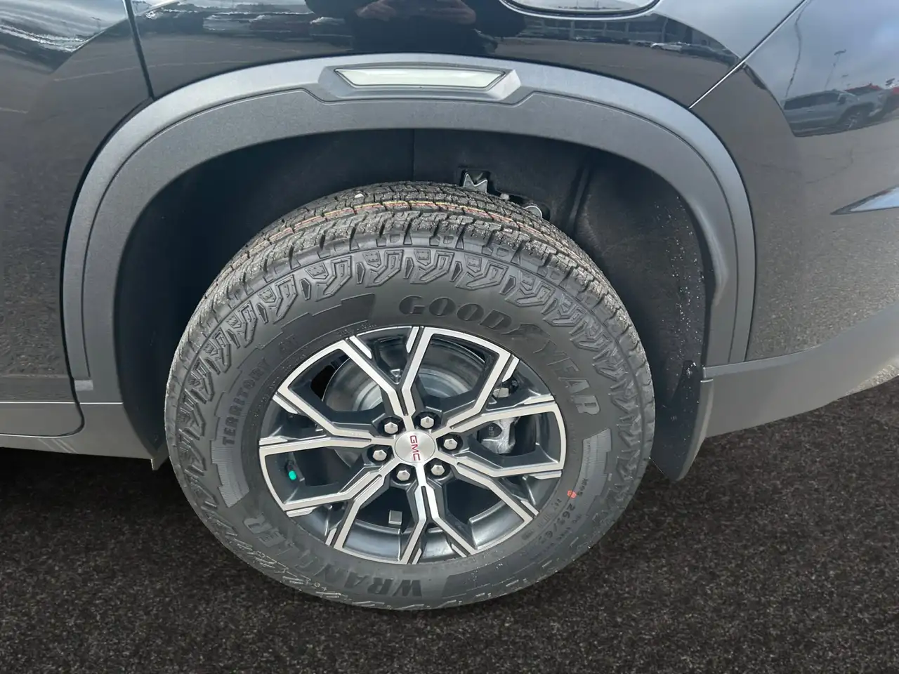 GMC Acadia снимка GMC Acadia