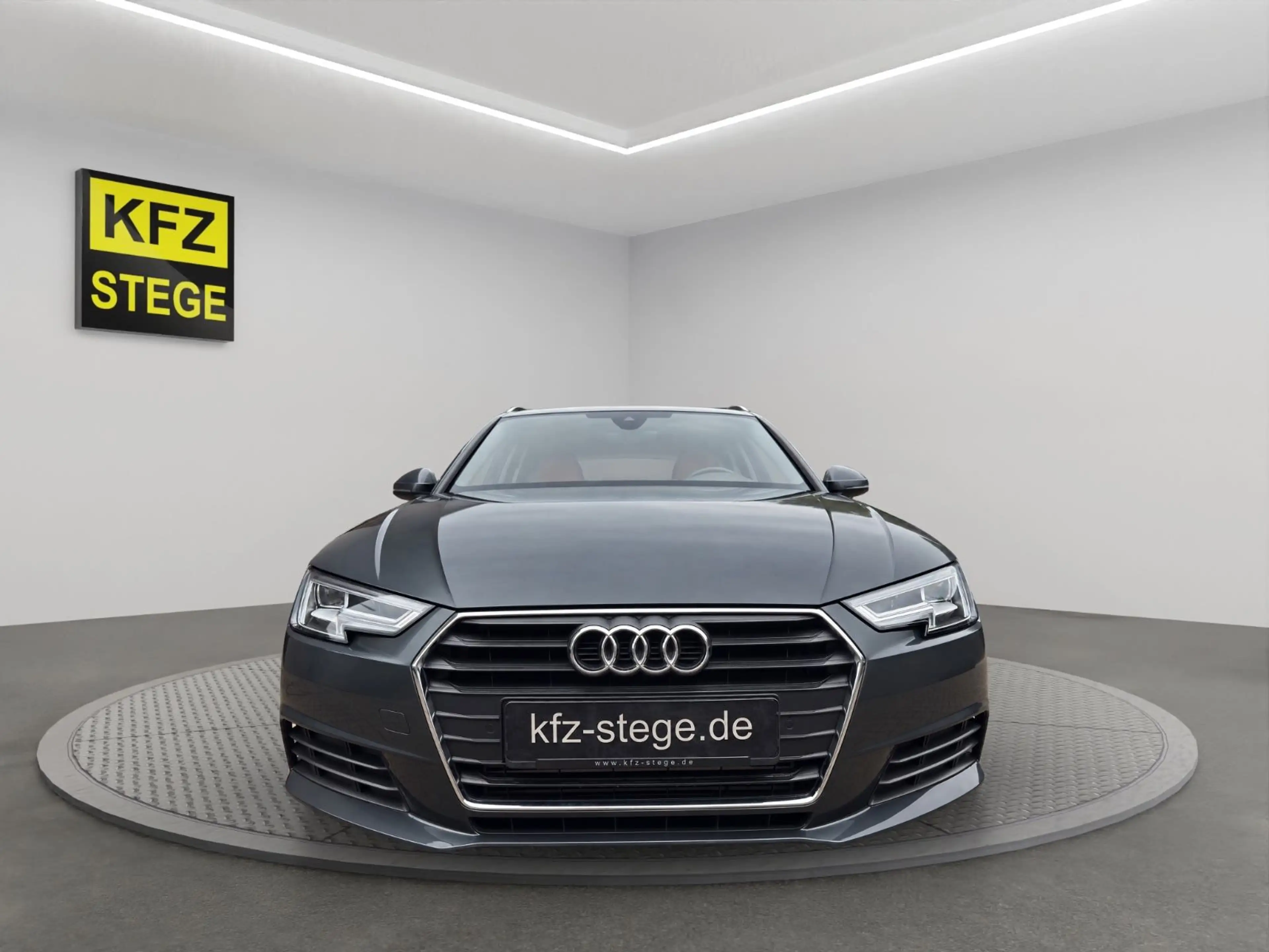 Audi A4 Avant 2.0TFSI ultra/sport/Navi/LED/AHK/1.Hand — photo 2
