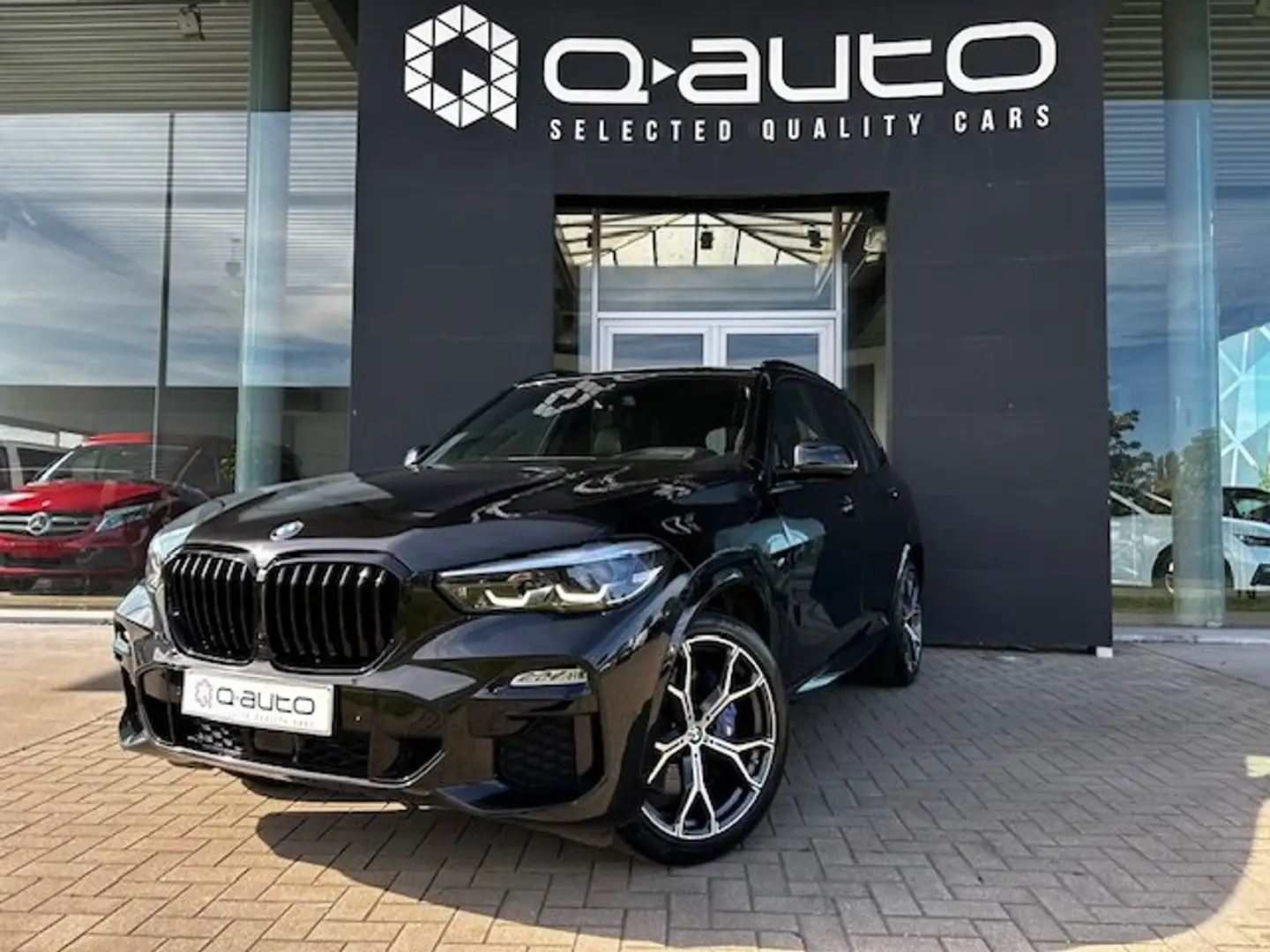 BMW X5 xDrive30d M Sport / Pano / Trekh / 21" / Cam / LED Zwart - 1