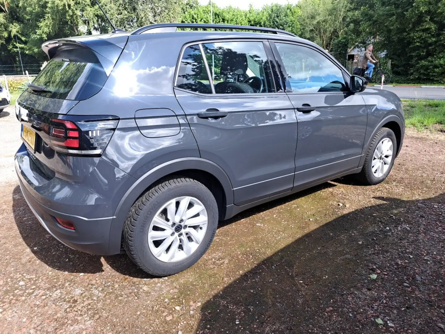 Volkswagen T-Cross 1.0 TSI Life Business 95 Pk Apple carplay Navigati Grijs - 2