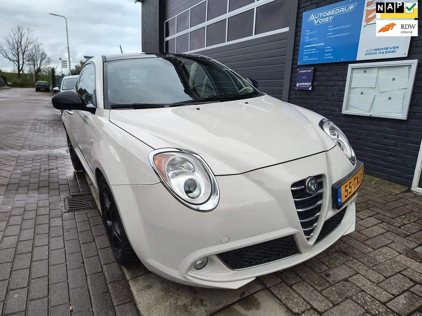 Alfa Romeo MiTo 1.3 JTDm ECO Distinctive Белый - 1