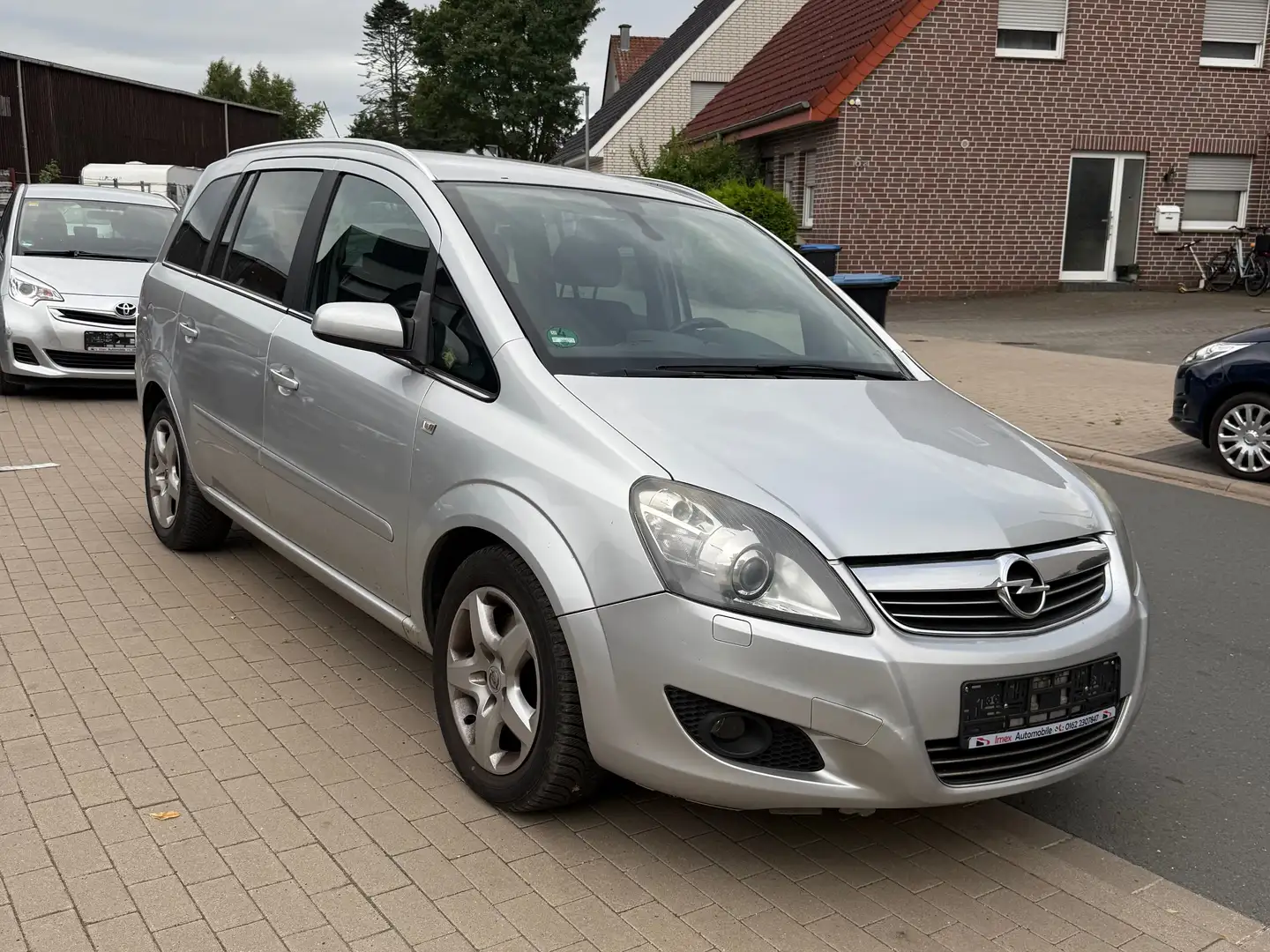 Opel Zafira 1.7 CDTI Edition Silber - 2