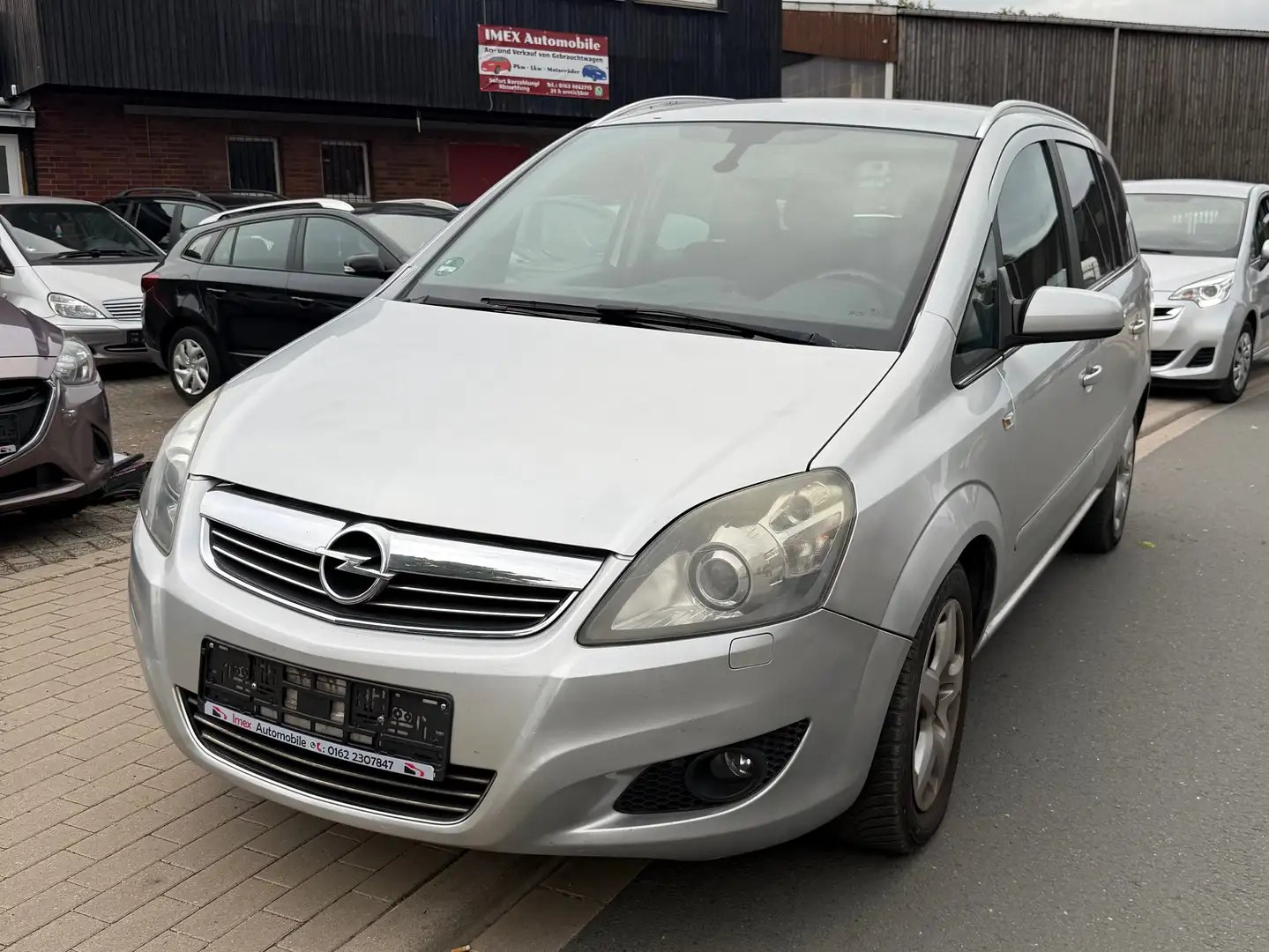 Opel Zafira 1.7 CDTI Edition Silber - 1