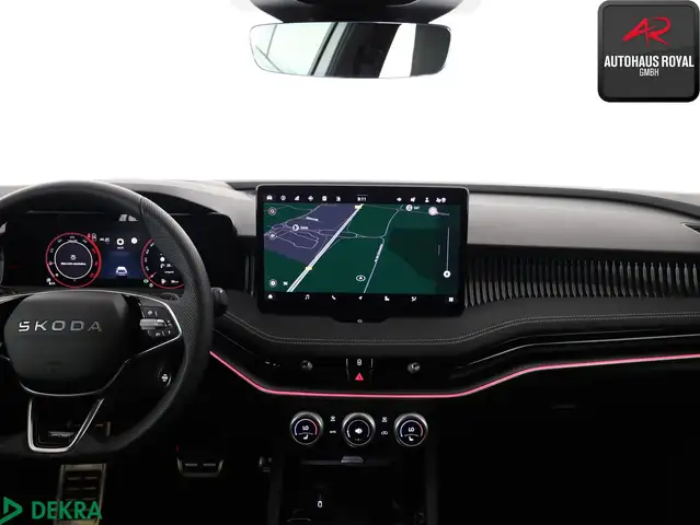 Skoda Superb view 9